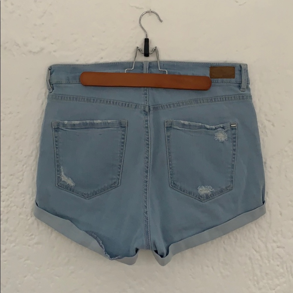 Shorts - Picture 2 of 3